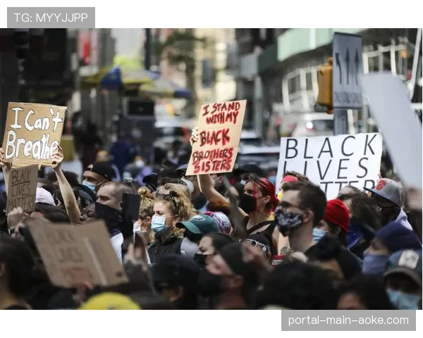 美国“全国BMX日”活动吸引超十万青少年参与体验入门课程。